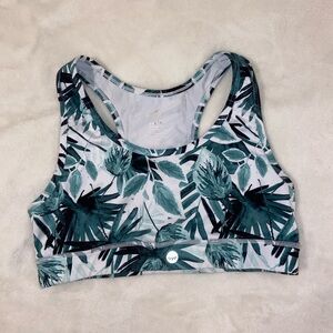 Size medium Sarah sports bra from Senita Athletics. Used good condition